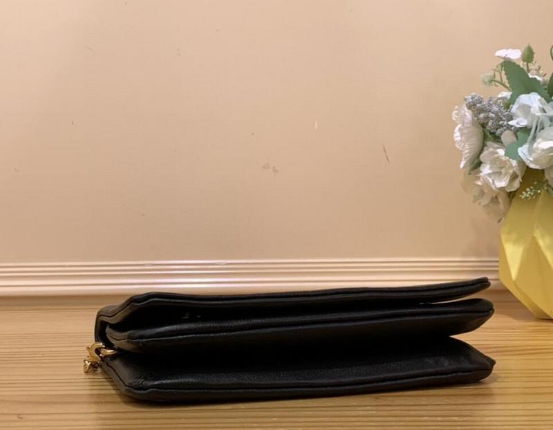 SAMC - LOV Bags - 950