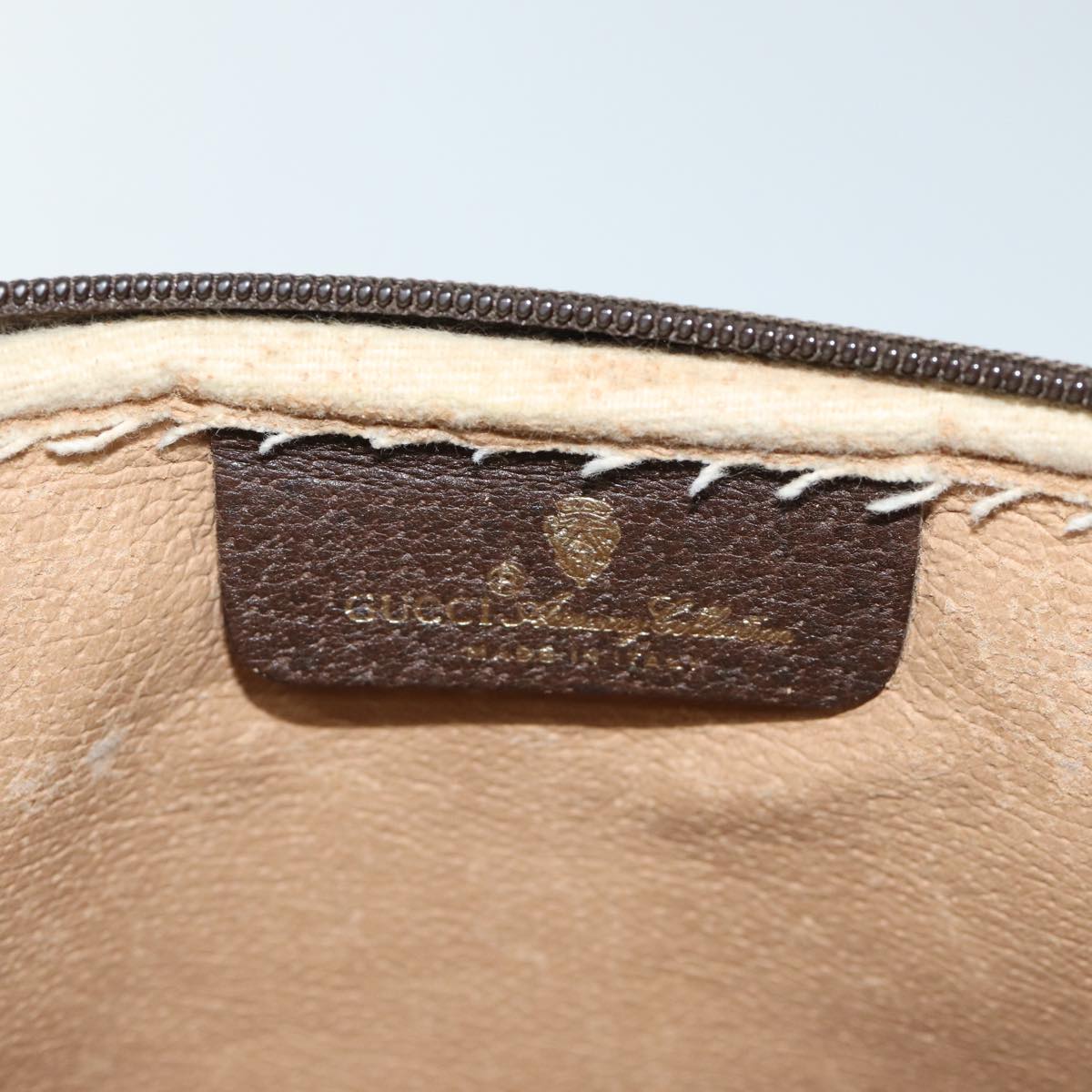 GUCCI GG Supreme Shoulder Bag PVC Beige 97 02 068 72481