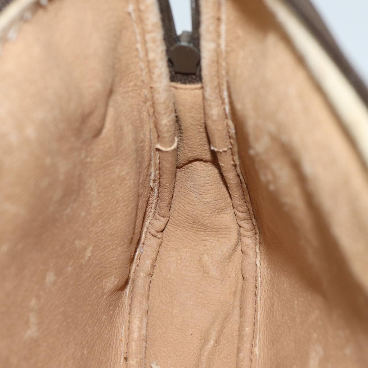 GUCCI GG Supreme Shoulder Bag PVC Beige 97 02 068 72481