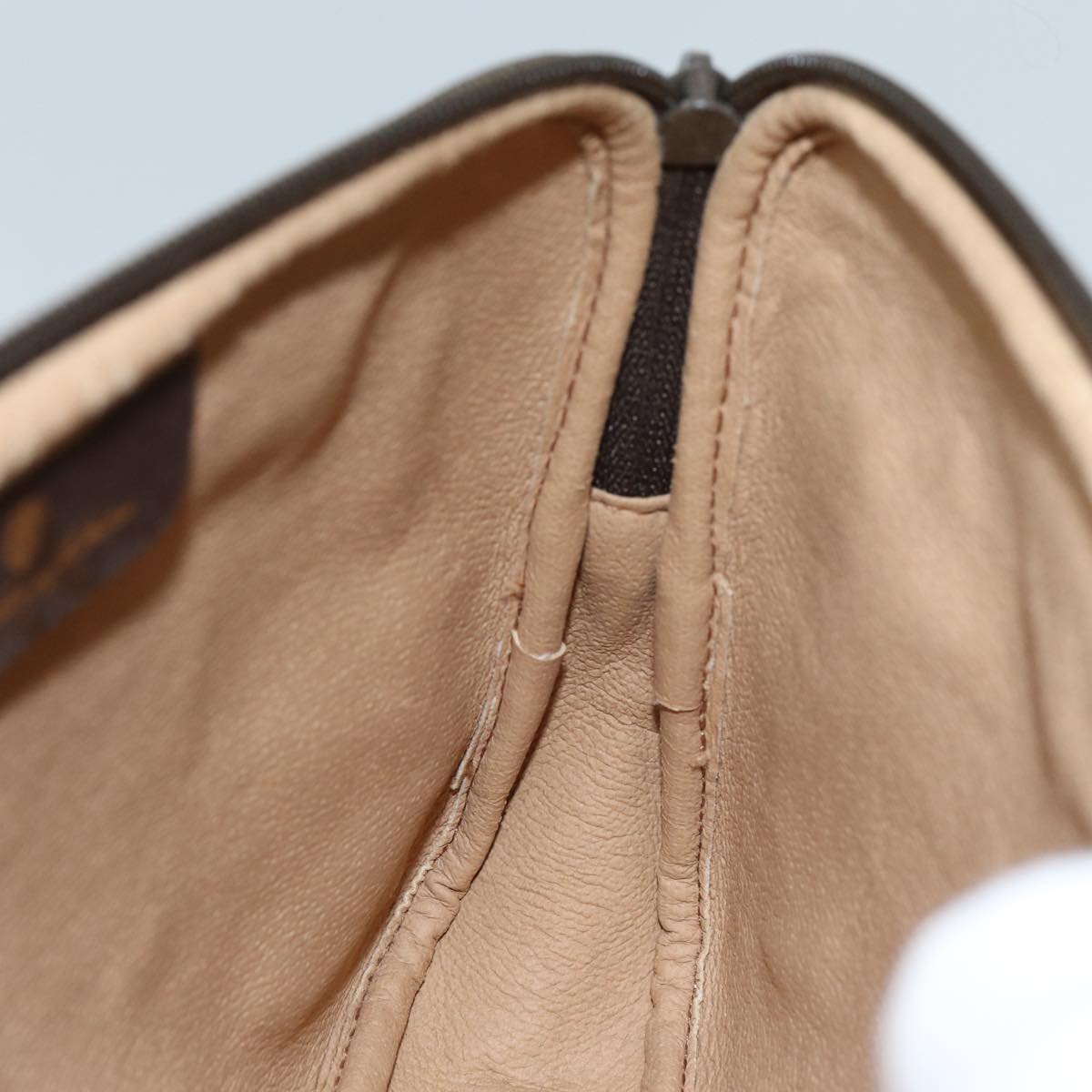 GUCCI GG Supreme Shoulder Bag PVC Beige 97 02 068 72620
