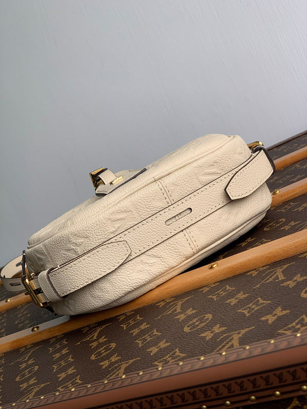 LOV2 Bags - Luxurious Bags  2593