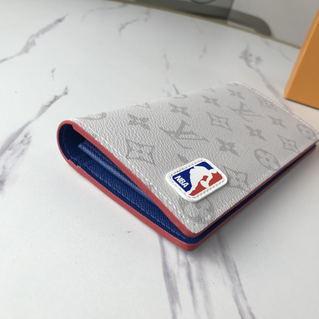 EN - New Arrival Wallet LUV 031