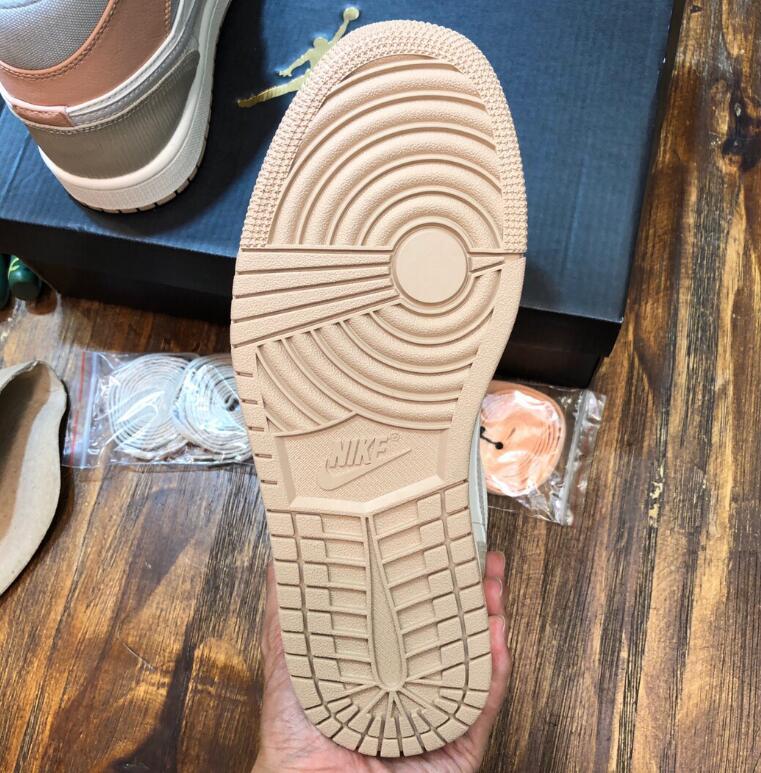 SAMC - NKE Shoes - 1896