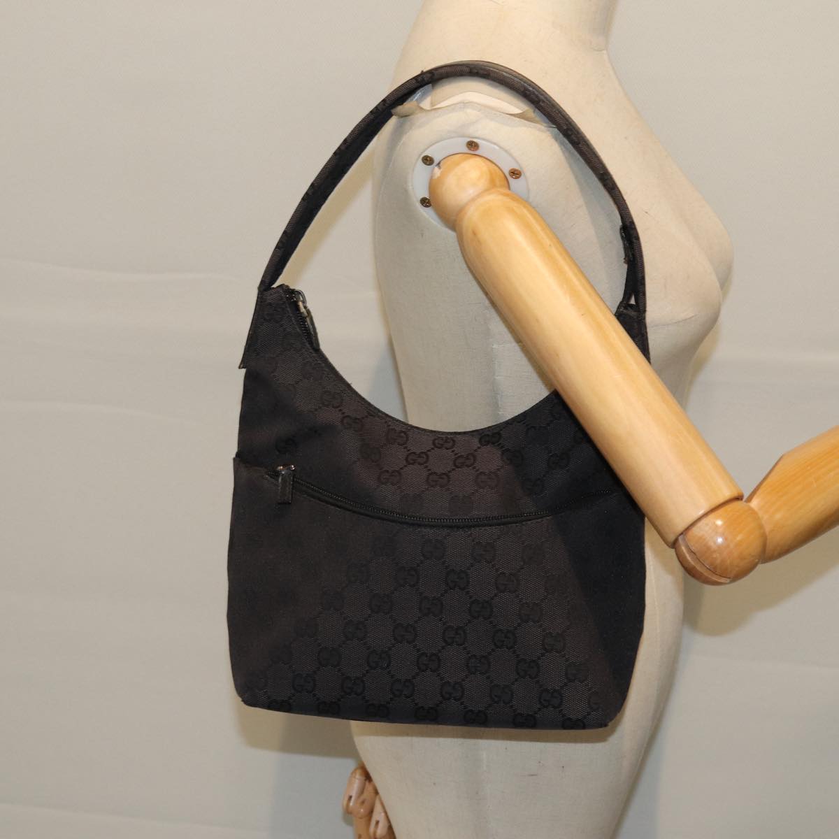 GUCCI GG Canvas Shoulder Bag Black 001 3386 1705 73127