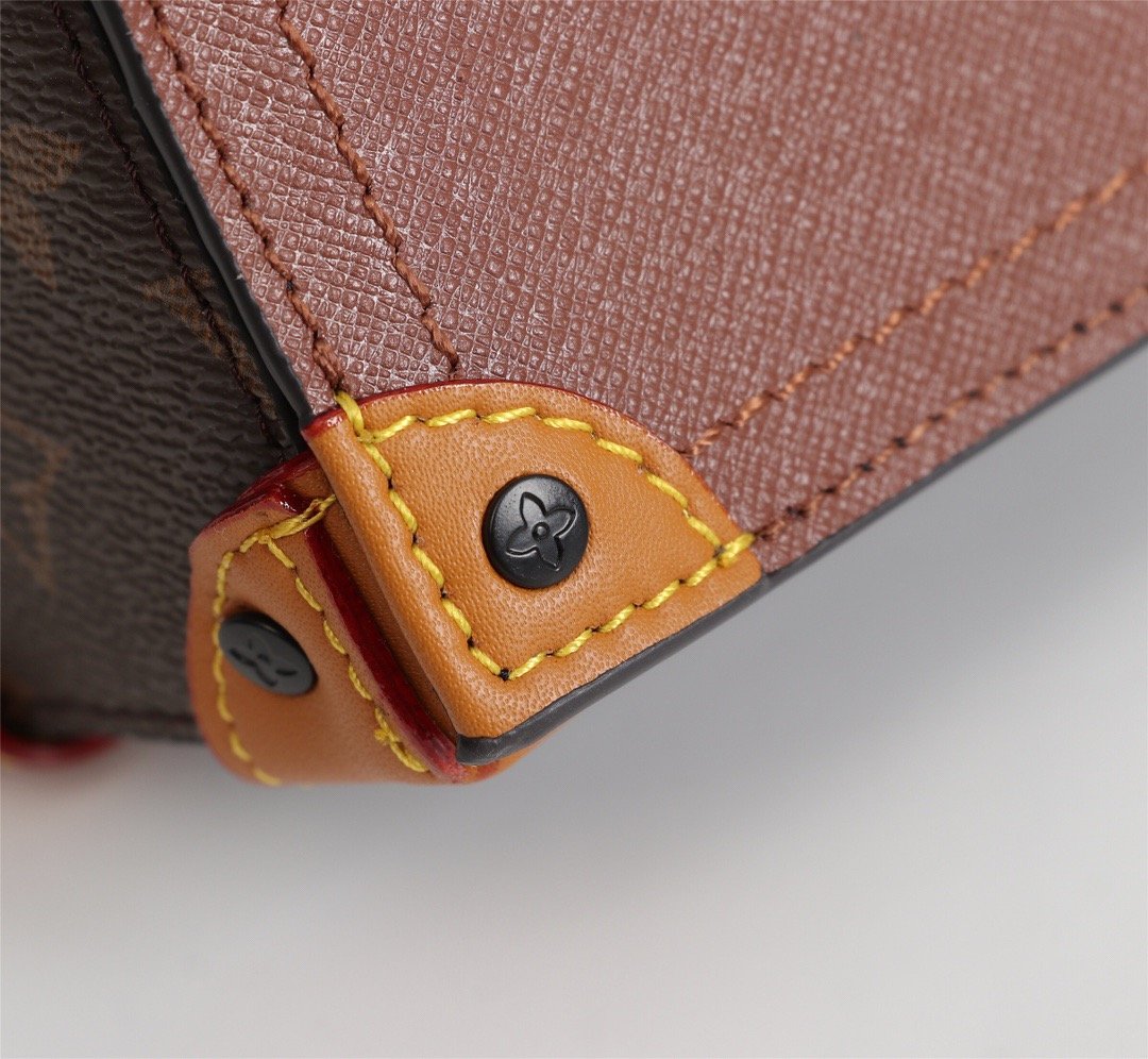 EN - New Arrival Bags LUV 176