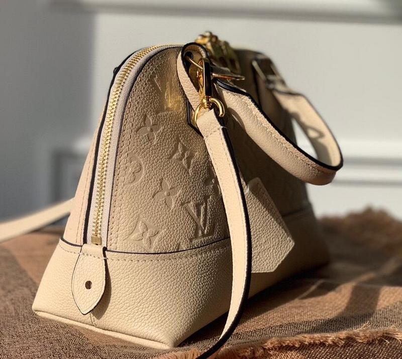 SAMC - LOV Bags - 2990
