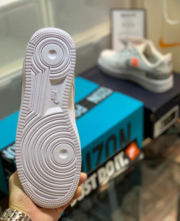 SAMC - NKE Shoes - 690