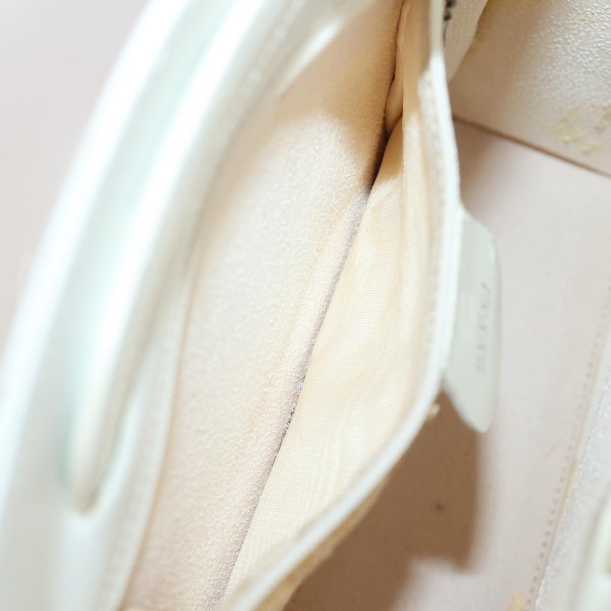 GUCCI Hand Bag Vinyl White 002 2058 0454 5 74663
