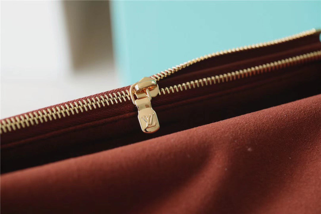 LV Mylockme Chain Pochette Brown / Quartz White For Women,  Shoulder and Crossbody Bags 7.5in/19cm LVÃ‚Â 