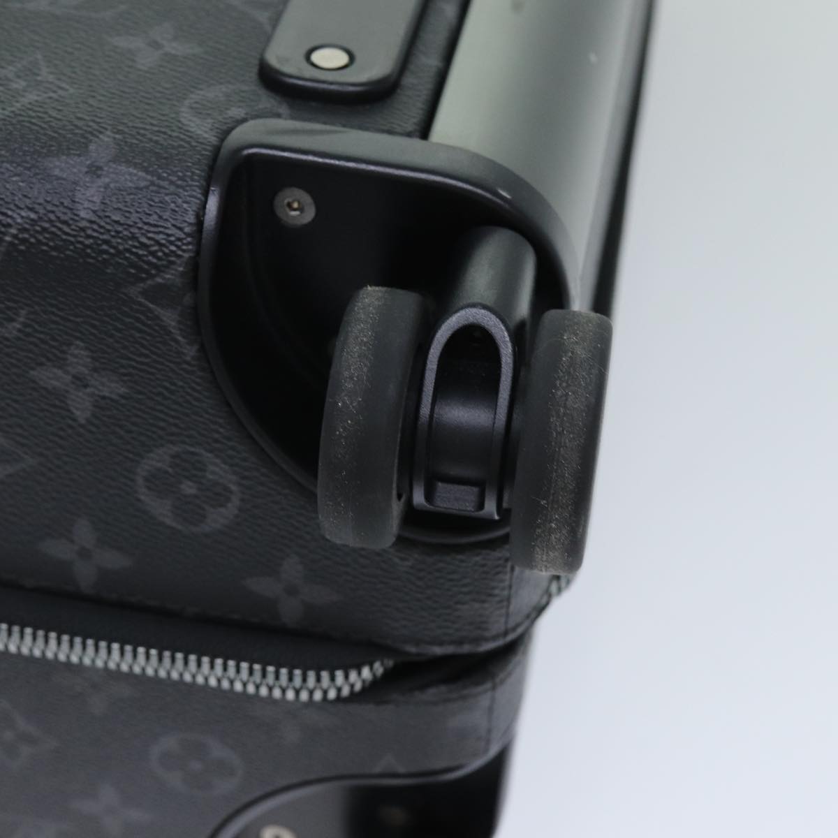 LOUIS VUITTON Monogram Eclipse Horizon 50 Suitcase M10252 LV 74683SA