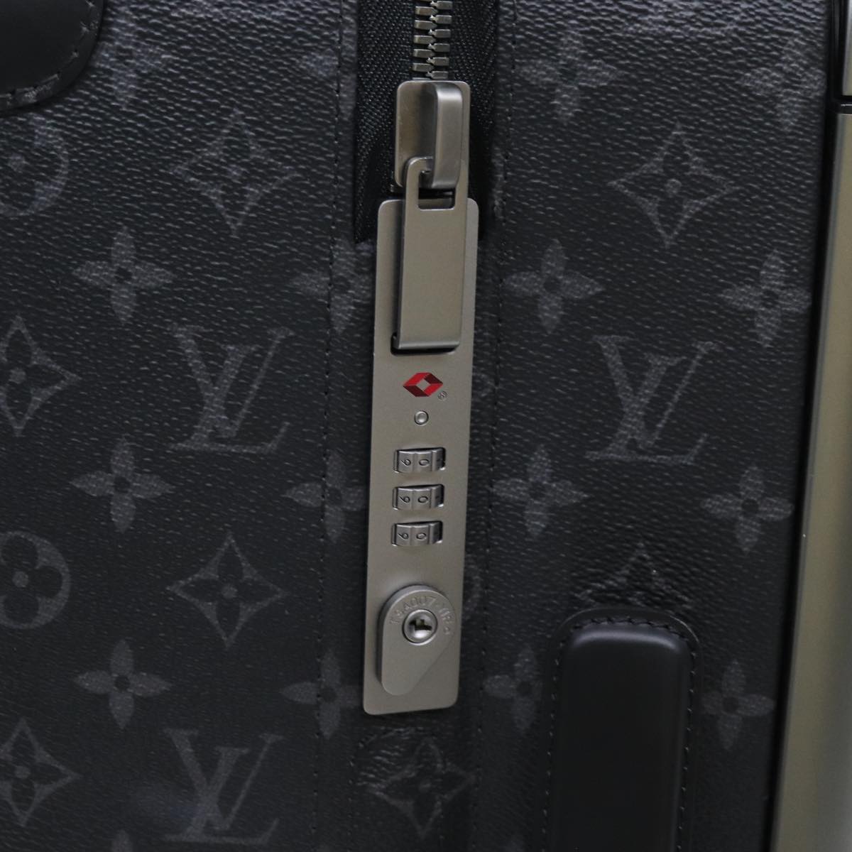 LOUIS VUITTON Monogram Eclipse Horizon 50 Suitcase M10252 LV 74683SA