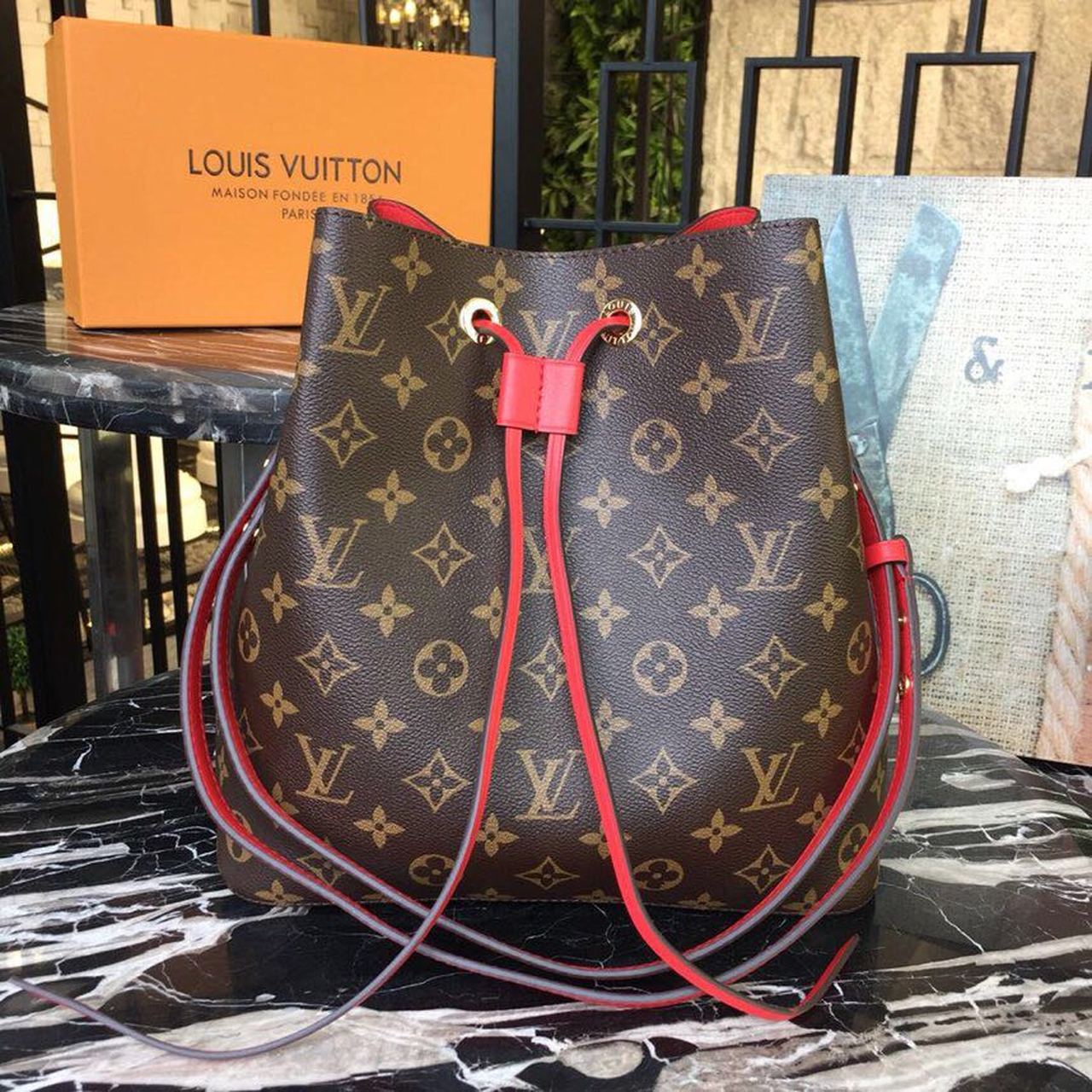 LV NeoNoe MM Bucket Bag Monogram Canvas Coquelicot Red For Women, WomenÃ¢â‚¬â„¢s Handbags, Shoulder And Crossbody Bags 10.2in/26cm LV M44021