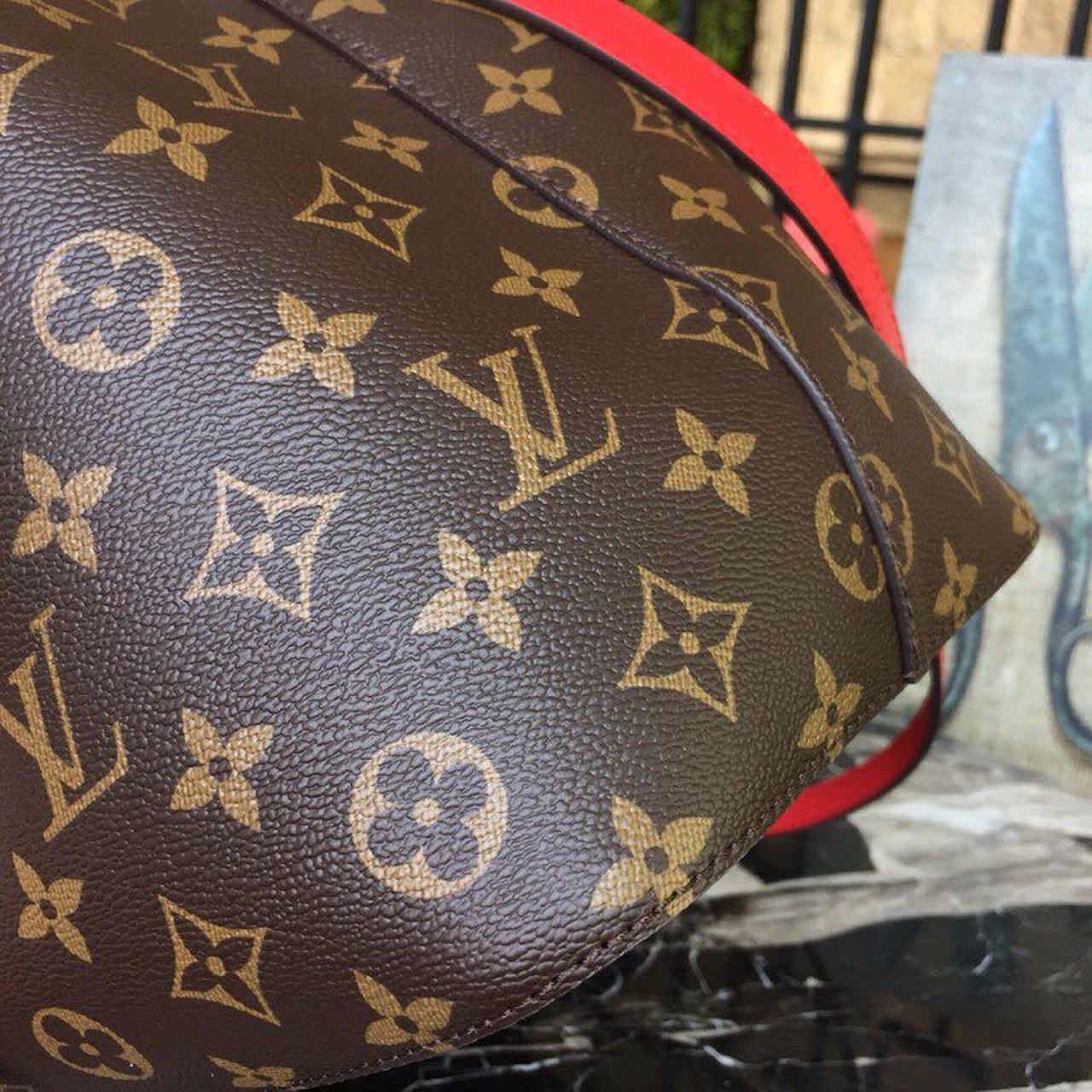 LV NeoNoe MM Bucket Bag Monogram Canvas Coquelicot Red For Women, WomenÃ¢â‚¬â„¢s Handbags, Shoulder And Crossbody Bags 10.2in/26cm LV M44021
