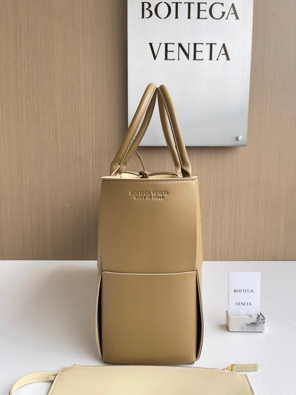 Glamy - BOV Bags - 710