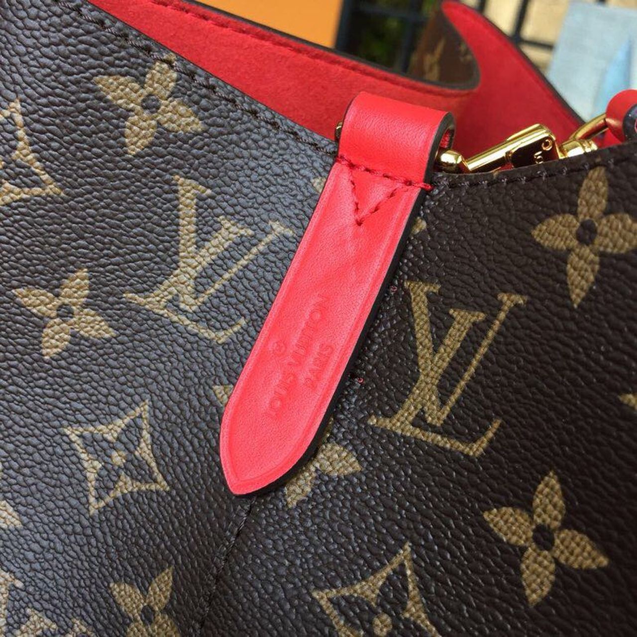LV NeoNoe MM Bucket Bag Monogram Canvas Coquelicot Red For Women, WomenÃ¢â‚¬â„¢s Handbags, Shoulder And Crossbody Bags 10.2in/26cm LV M44021