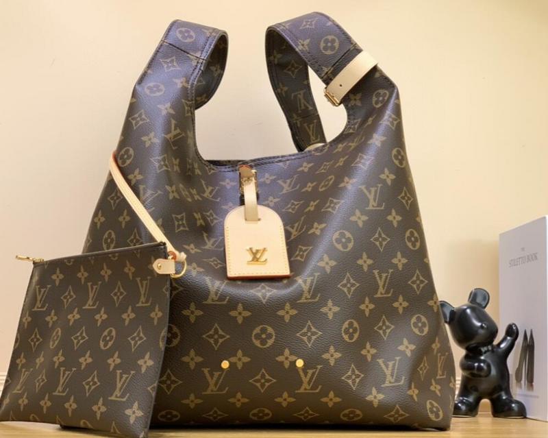 SAMC - LOV Bags - 557