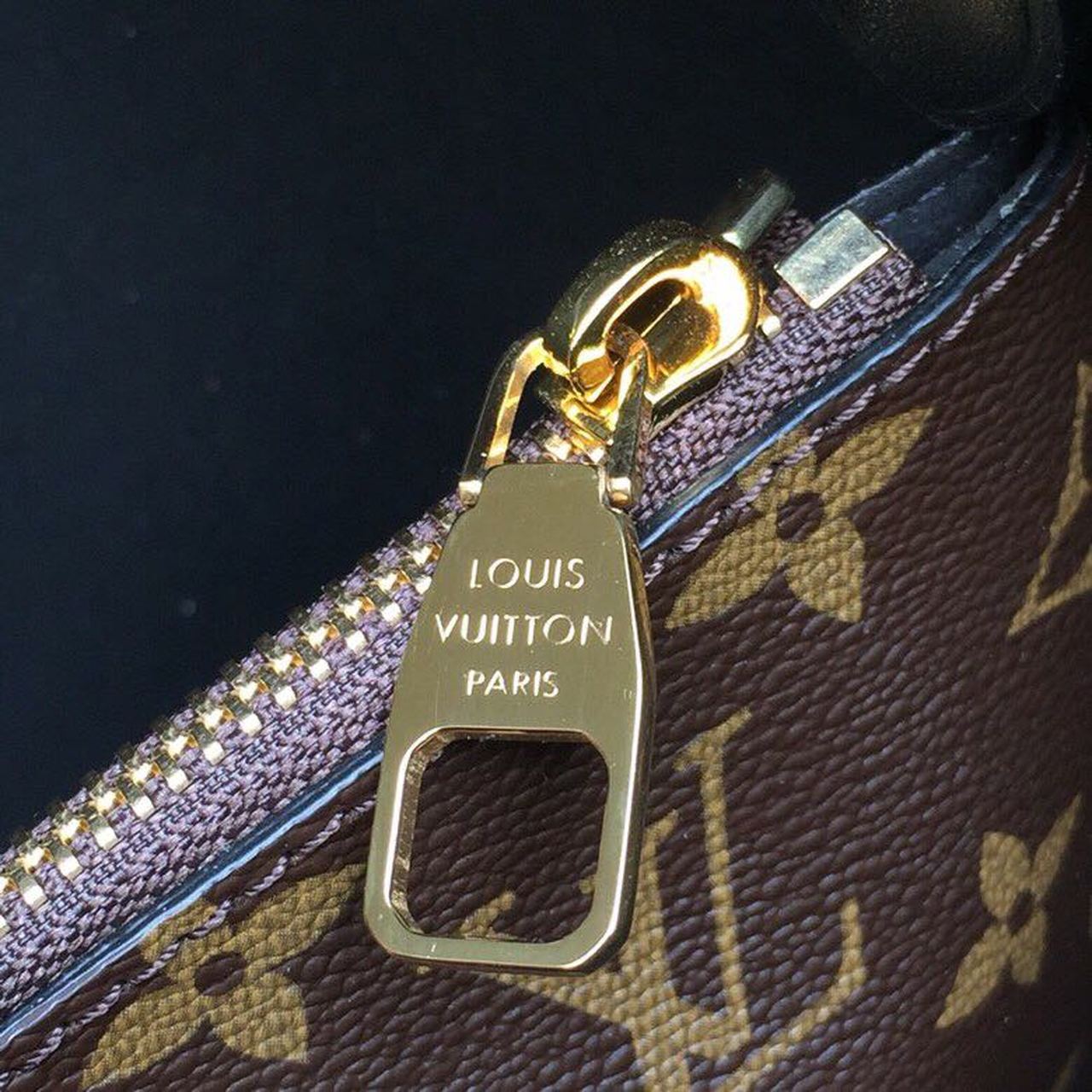LV NeoNoe MM Bucket Bag Monogram Canvas Black For Women, WomenÃ¢â‚¬â„¢s Handbags, Shoulder And Crossbody Bags 10.2in/26cm LV M44020