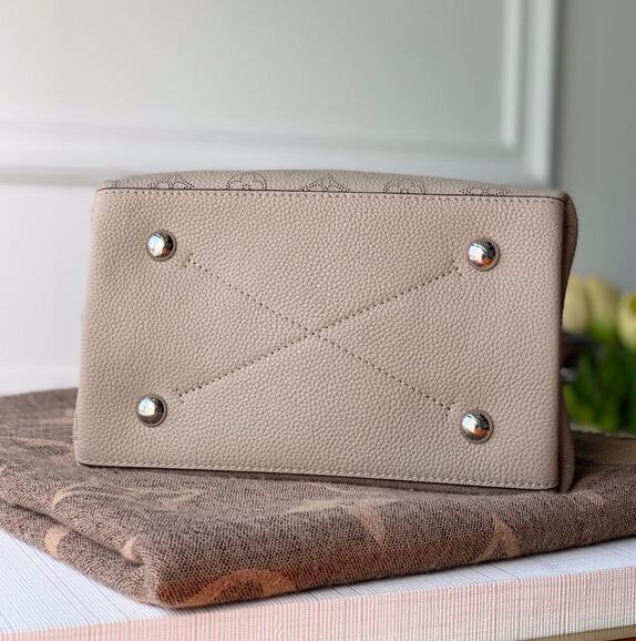 SAMC - LOV Bags - 2979