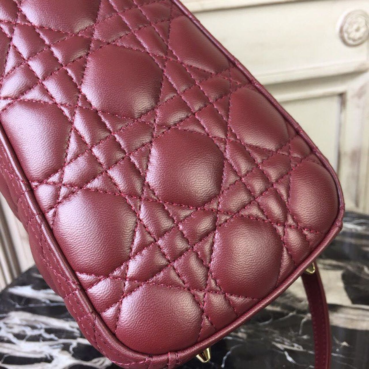 GLAMI MeGLAMIum Lady Bag Gold Toned Hardware Burgundy For Women 24cm/9in CD