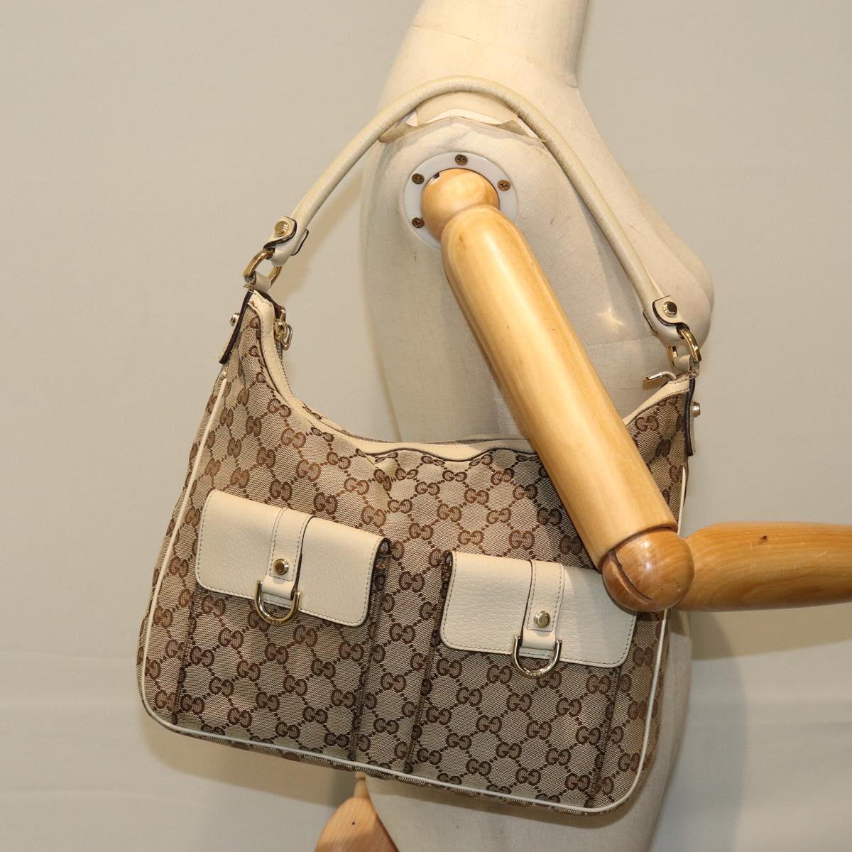 GUCCI GG Canvas Shoulder Bag Beige 153025 75622