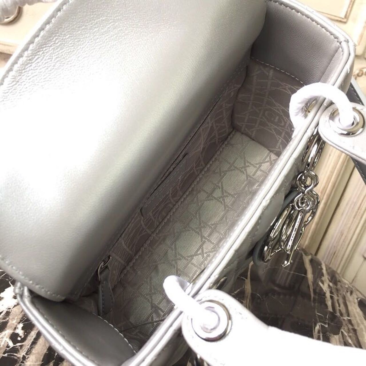 GLAMI Small Opaline Gray PearlesGLAMInt Cannage Lady Bag Hardware Pearl Silver For Women 8in/20cm CD