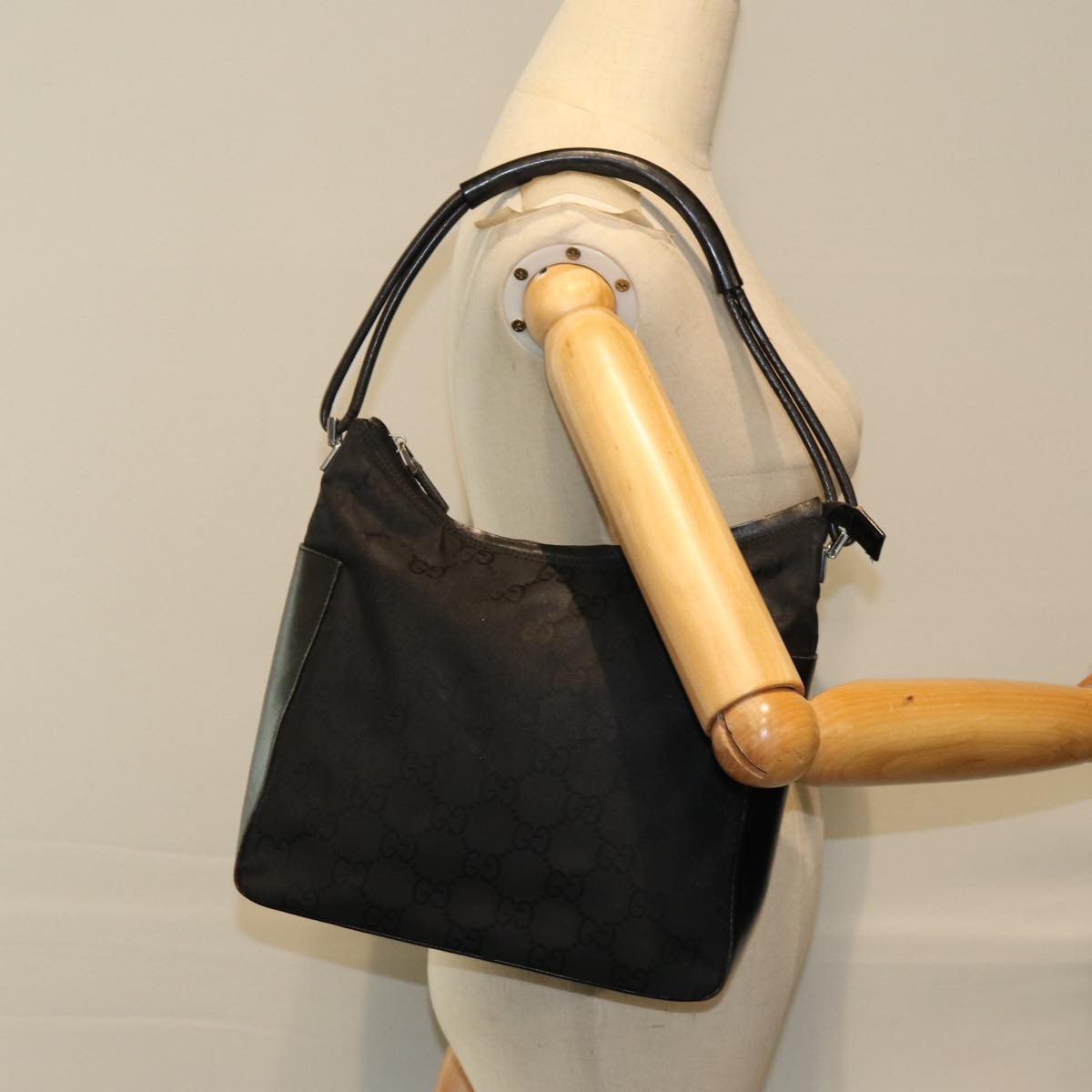 GUCCI GG Canvas Shoulder Bag Black 001 3766 75988
