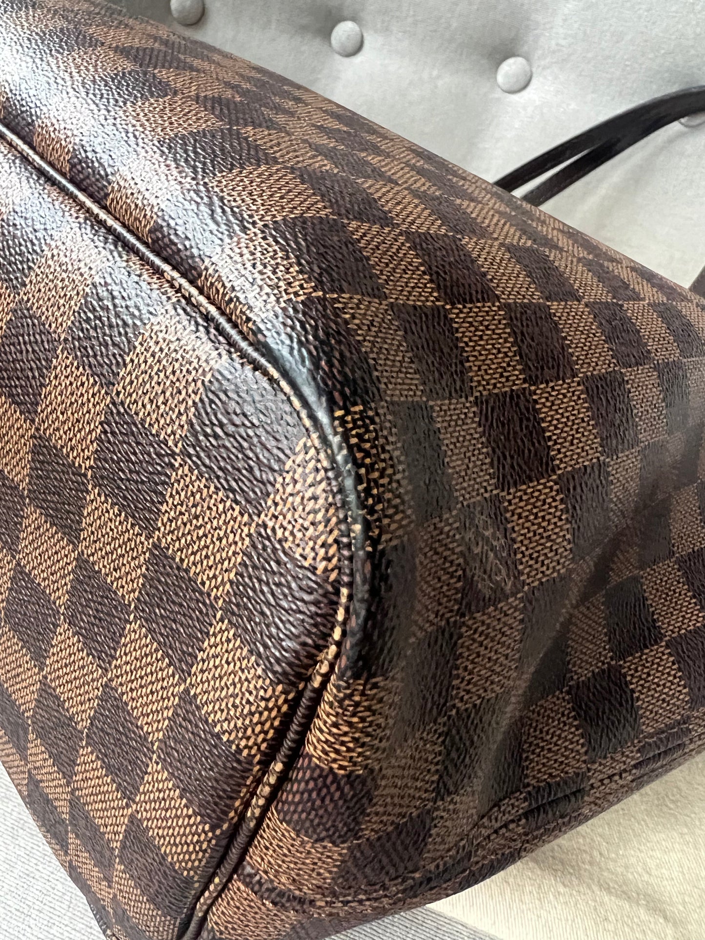 Louis Vuitton Neverfull MM Damier Ebene Cherry Interior (RRP £1,410)