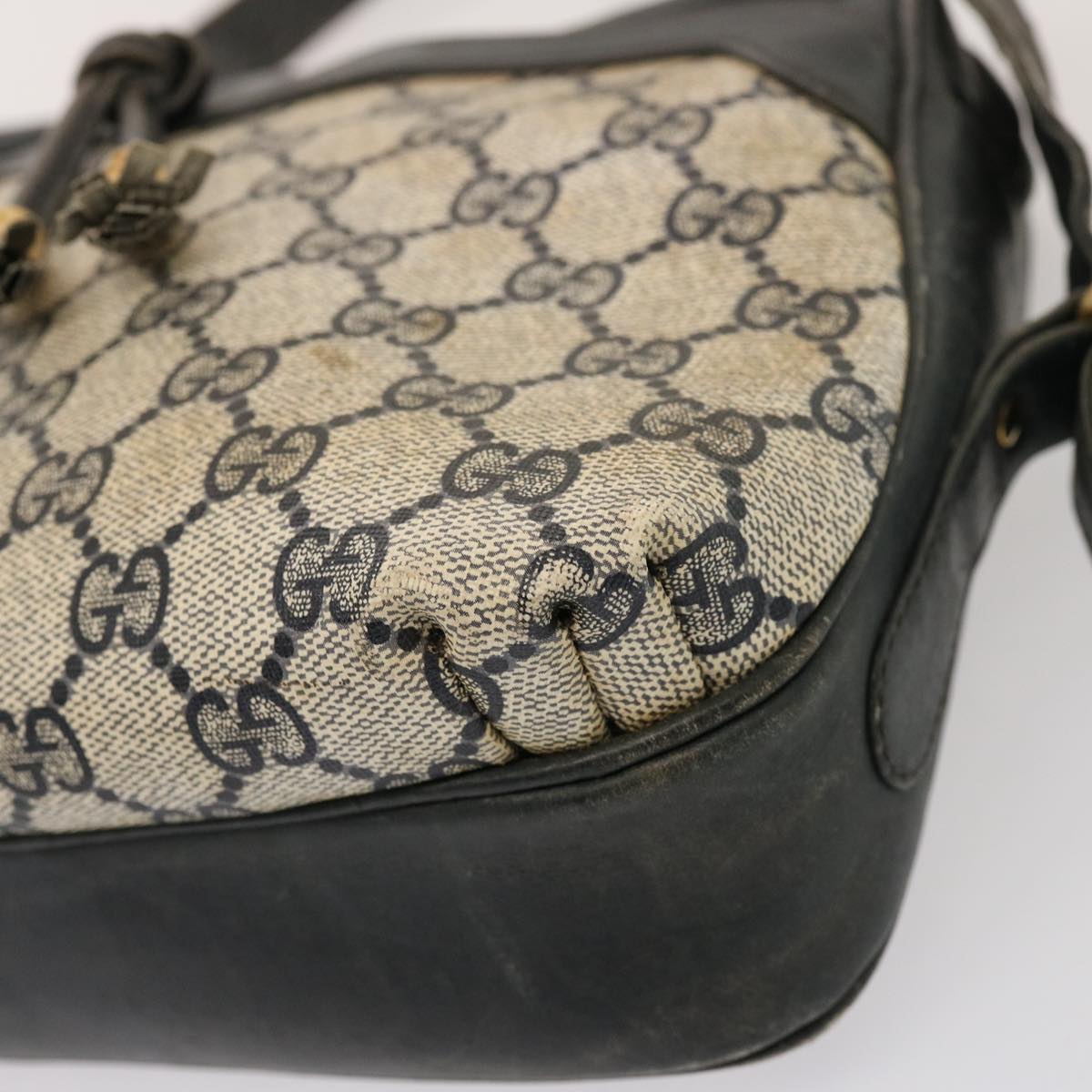 GUCCI GG Supreme Shoulder Bag PCV Navy 001 256 1066 76733