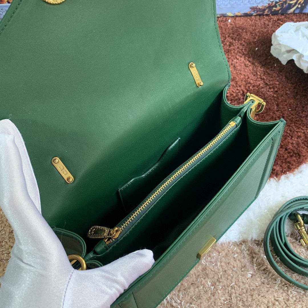 GLAMI MeGLAMIum Devotion Bag Green For Women 9.4in/24cm GLAMI