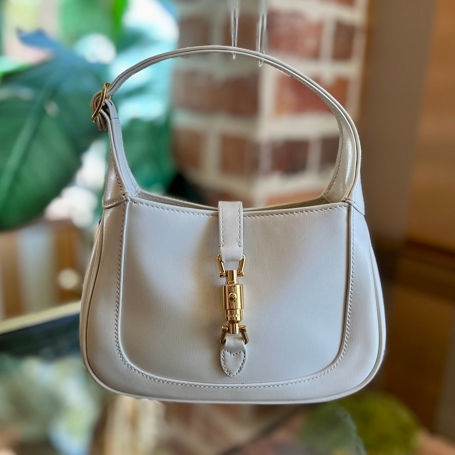 GUCCI Piston Lock Jackie 1961 Small White Shoulder Bag