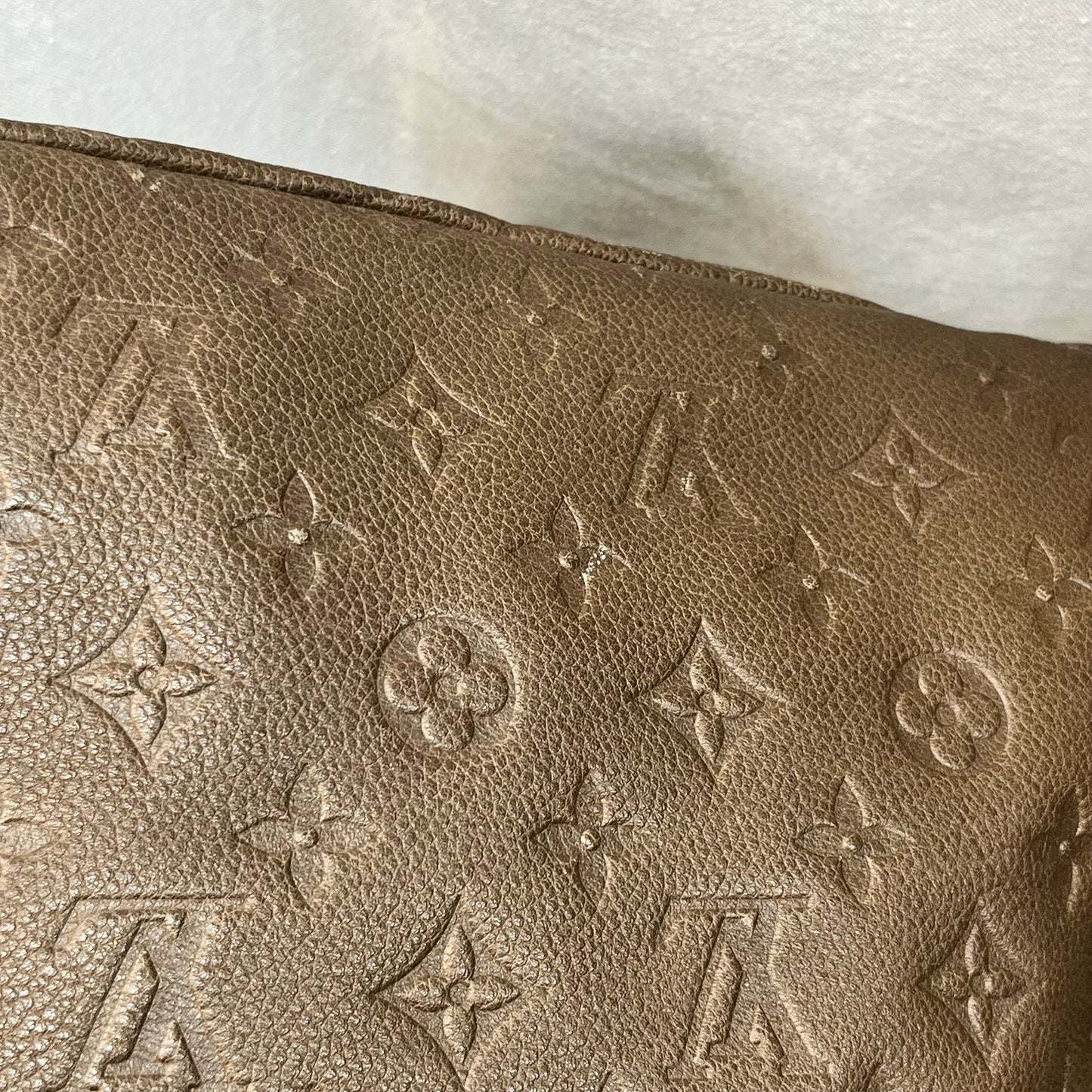 LOUIS VUITTON Artsy MM Monogram Empreinte Hobo Bag TS4021