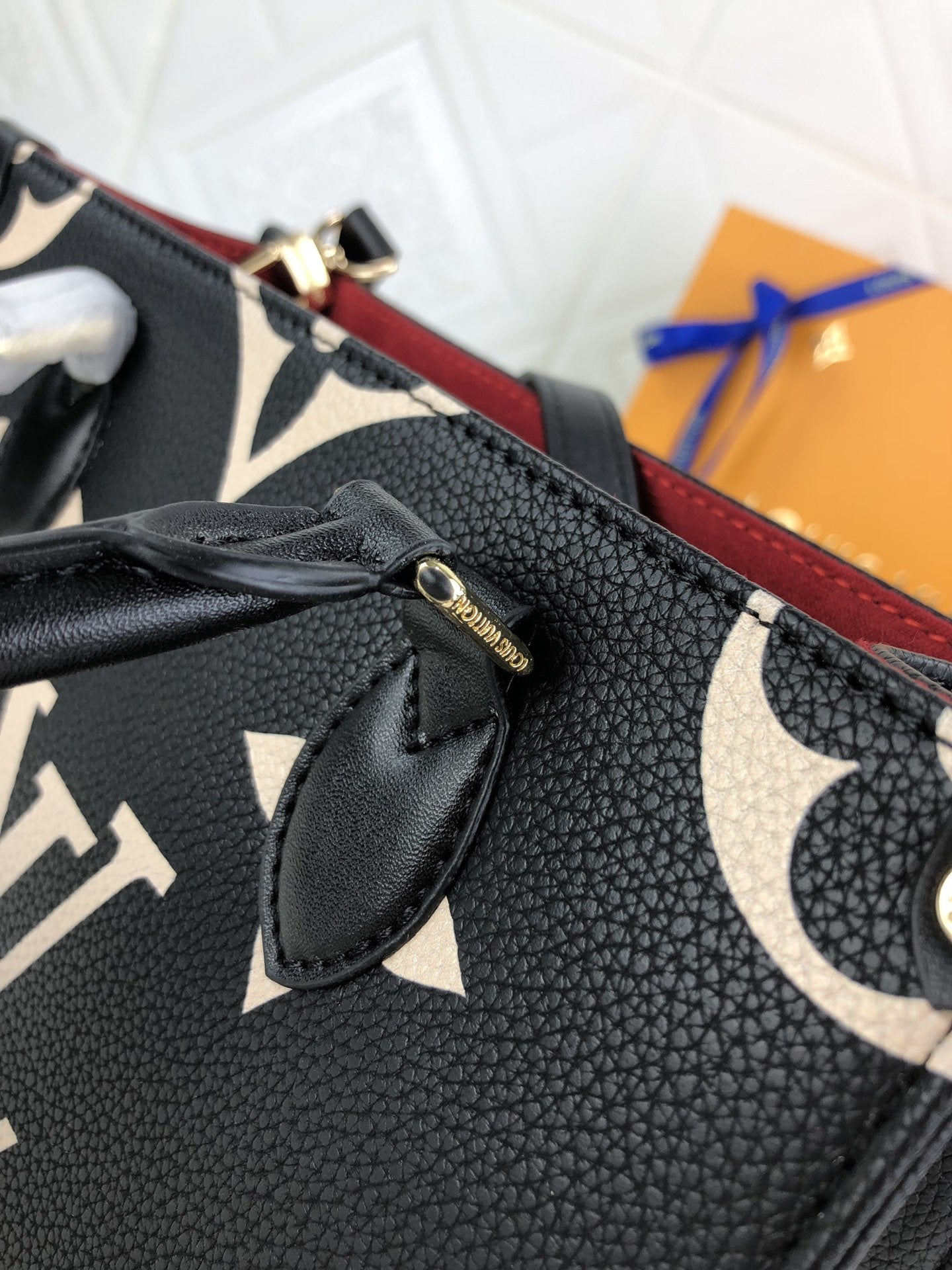EN - New Arrival Bags LUV 106