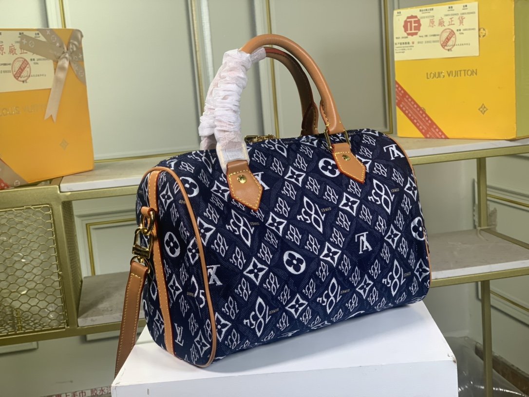 EN - New Arrival Bags LUV 110
