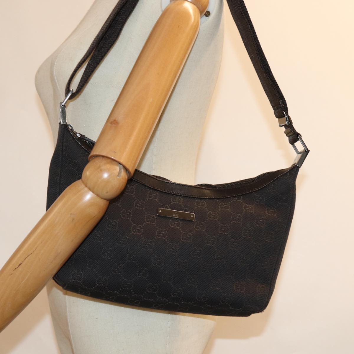 GUCCI GG Canvas Shoulder Bag Brown 35098 77014