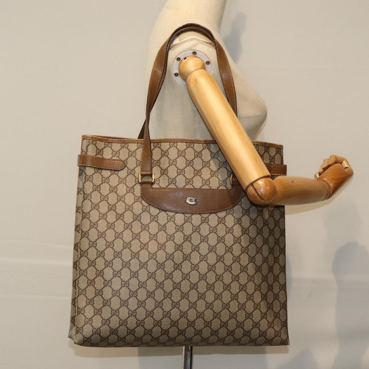 GUCCI GG Supreme Tote Bag PVC Beige 39 02 061 77022