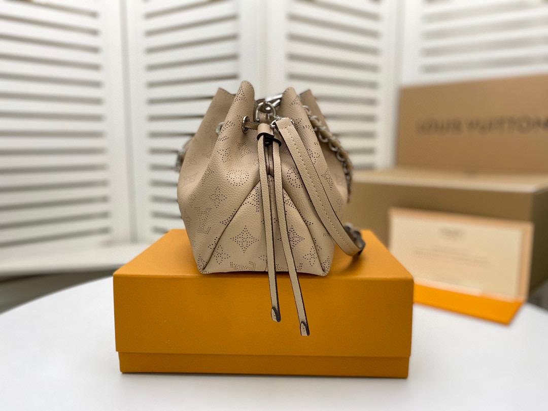 LV Bella Bucket Bag Mahina Galet Grey For Women, WomenÃ¢â‚¬â„¢s Handbags, Shoulder And Crossbody Bags 7.5in/22cm LV M57201