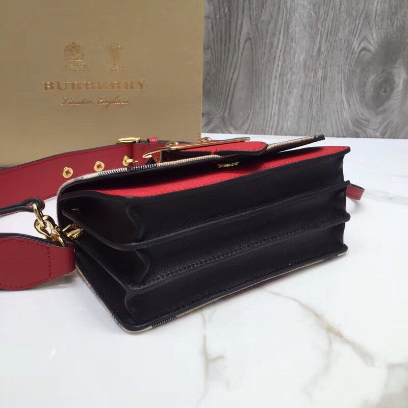 GLAMI The Small Buckle Bag In House Check Red For Women, Bags 7.5in/19cm
