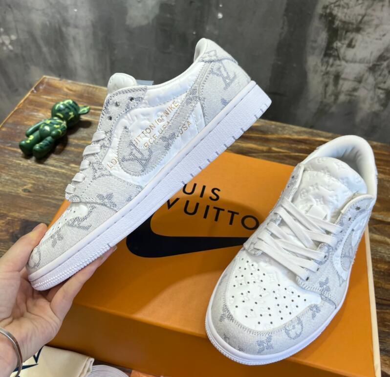 SAMC - NKE Shoes - 420