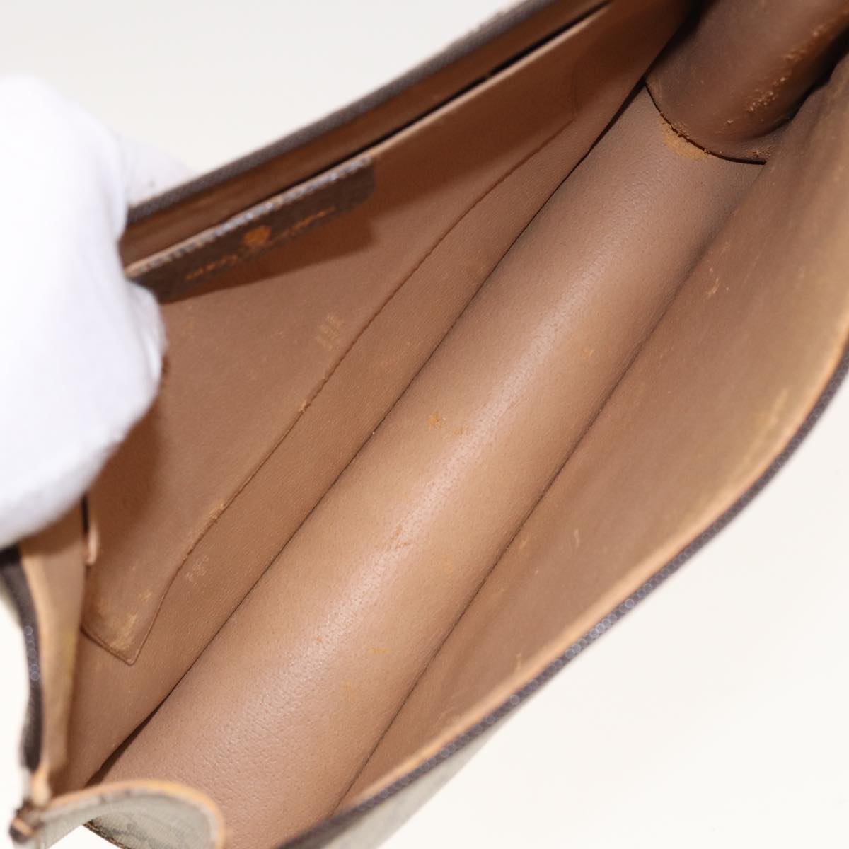 GUCCI GG Supreme Clutch Bag PVC Beige 40 01 029 77682