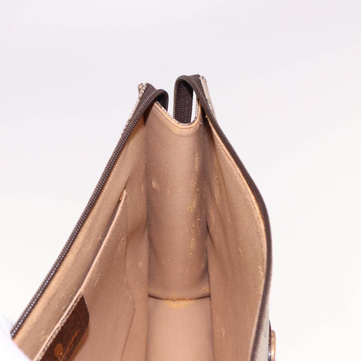 GUCCI GG Supreme Clutch Bag PVC Beige 40 01 029 77682