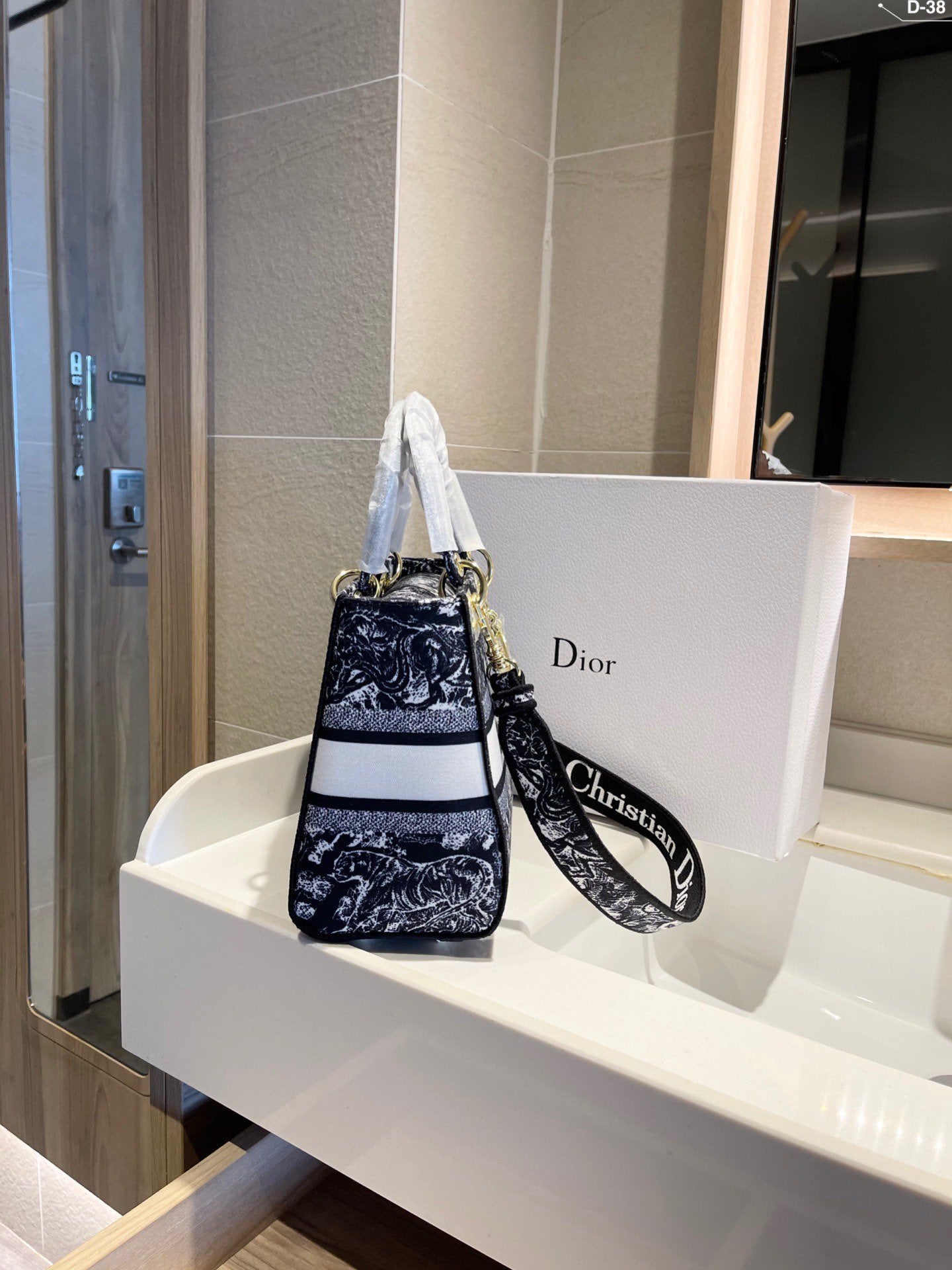 EN - New Arrival Bags DIR 301
