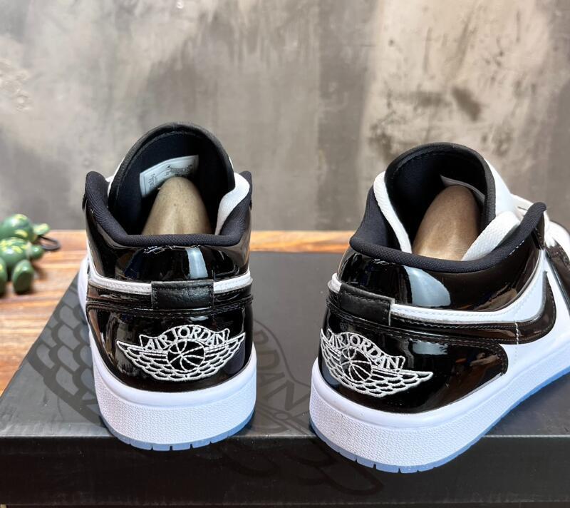 SAMC - NKE Shoes - 650