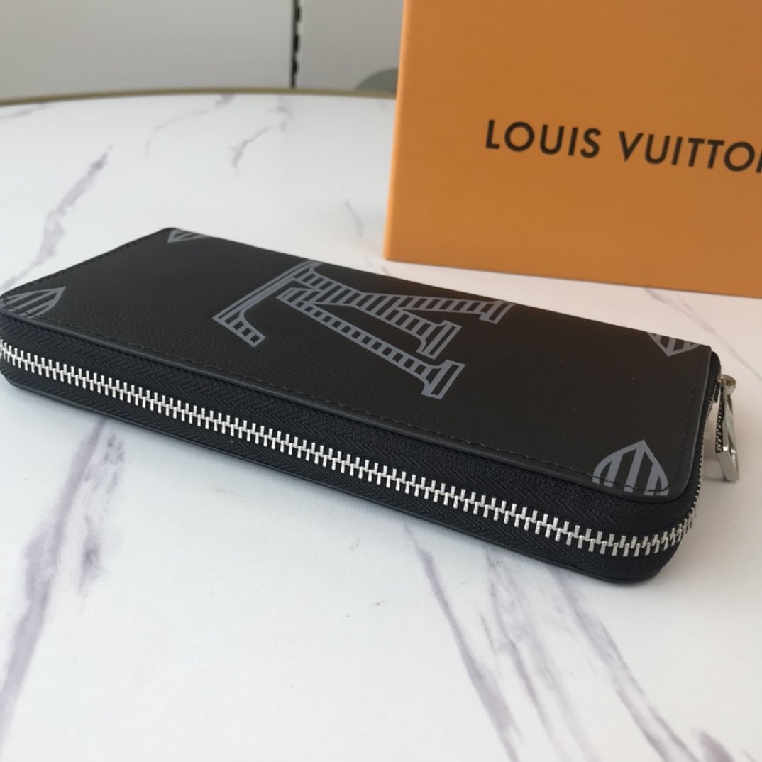 EN - New Arrival Wallet LUV 069