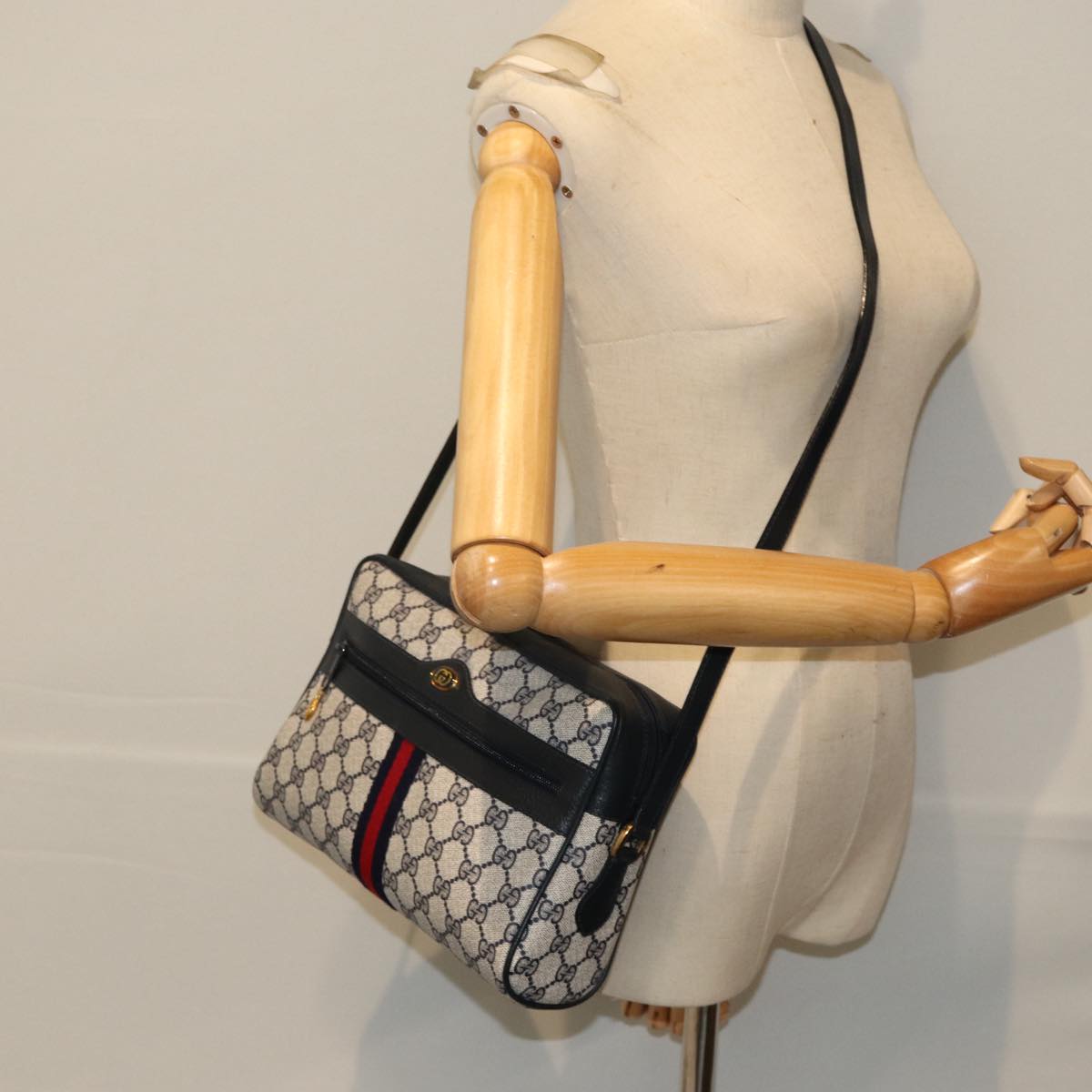 GUCCI GG Supreme Sherry Line Shoulder Bag PVC Navy Red 32 02 005 78758