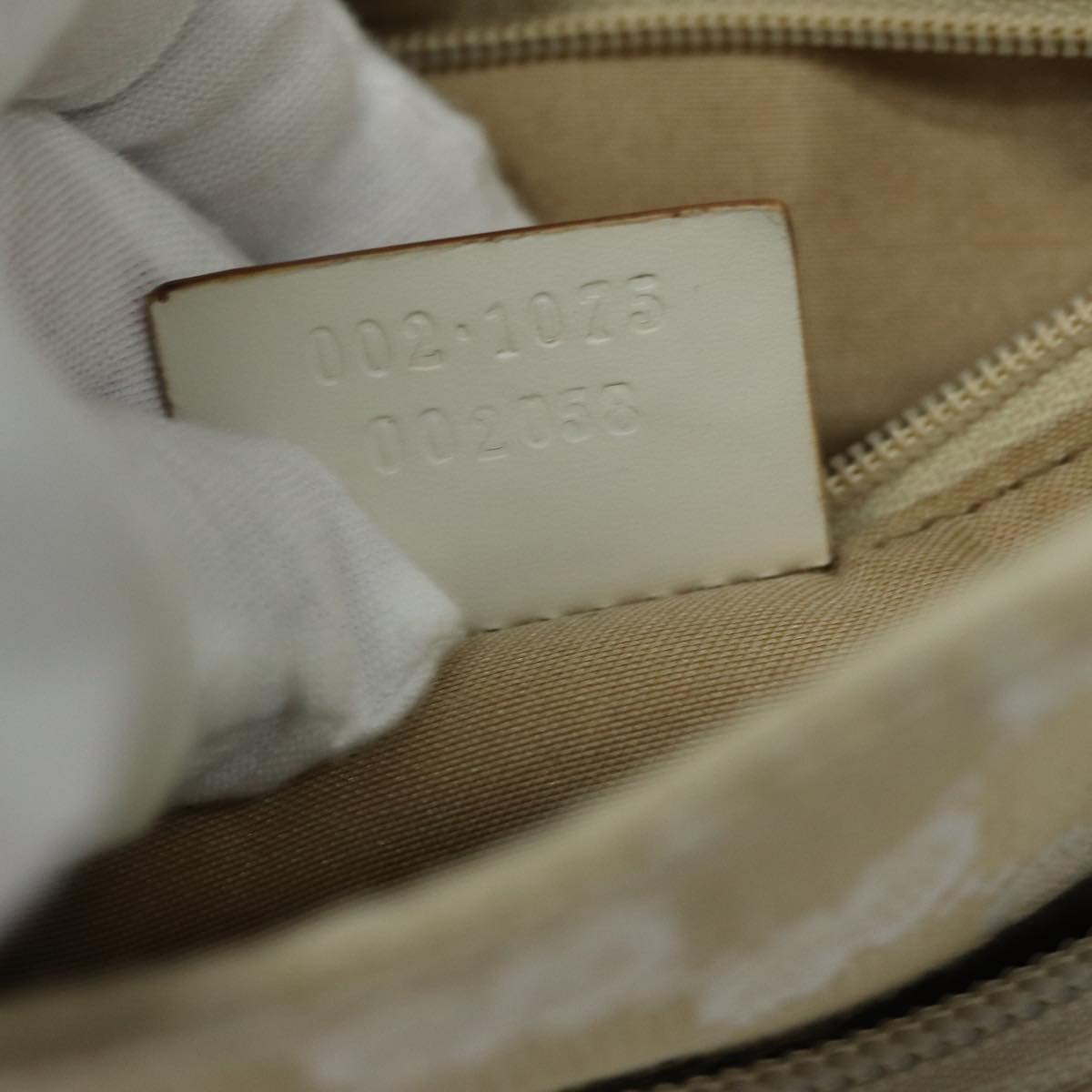 GUCCI GG Canvas Shoulder Bag White 002 1075 78892