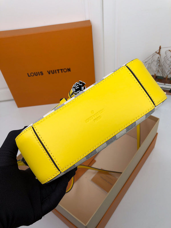 LOV2 Bags - Luxurious Bags  1061