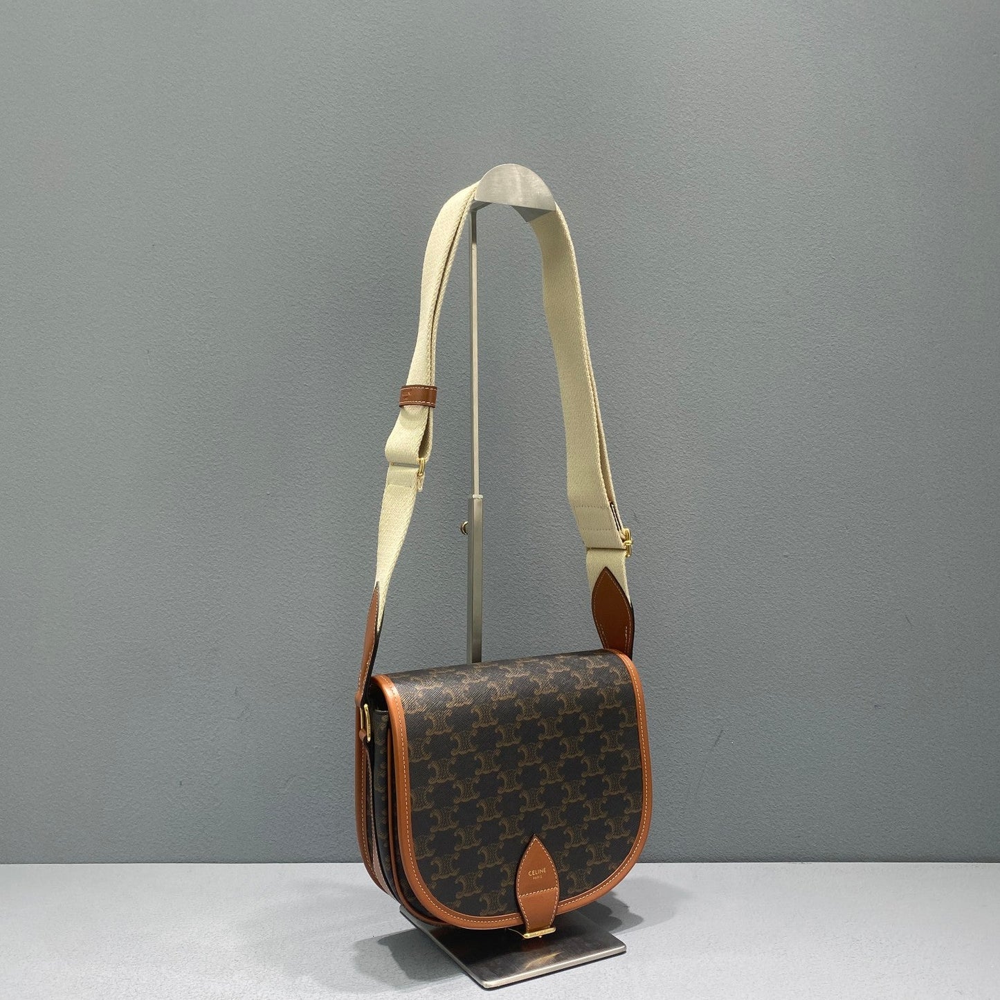 GLAMI Large Strap Folco Bag In Triomphe Canvas Brown For Women 9in/22cm 196932BZJ.04LU
