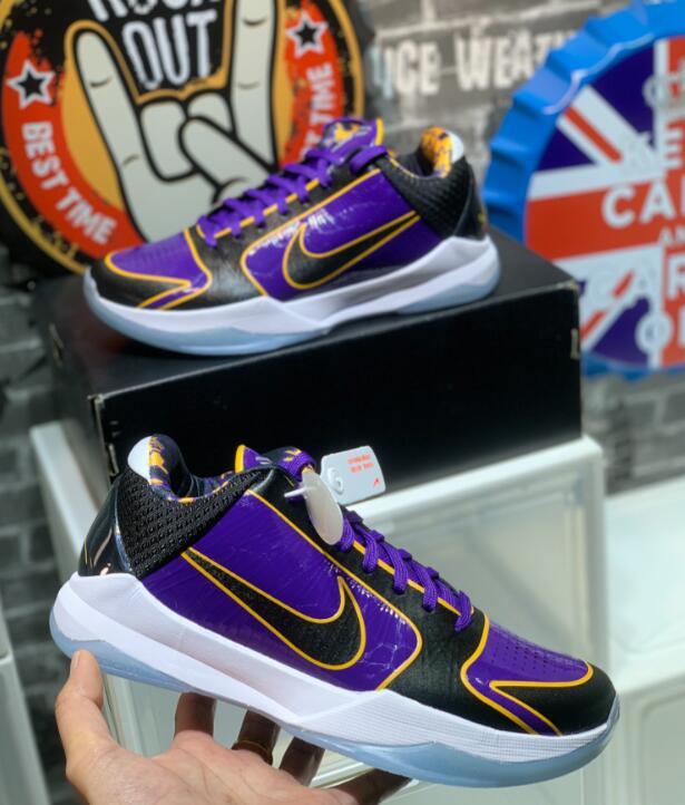 SAMC - NKE Shoes - 608