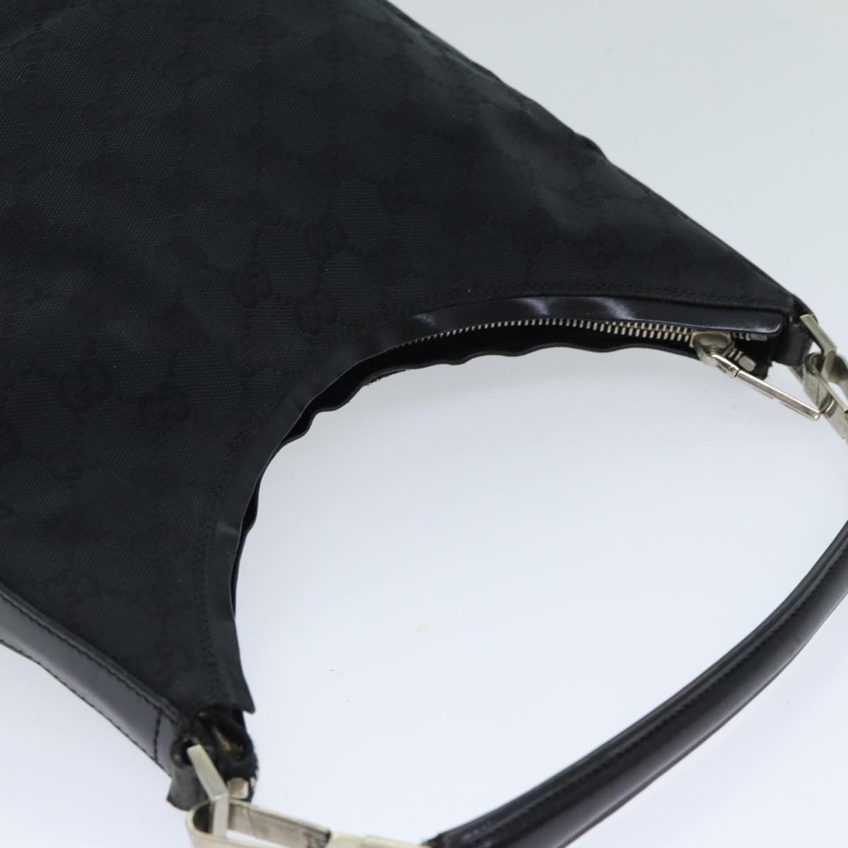 GUCCI GG Canvas Shoulder Bag Black 000 0602 79599