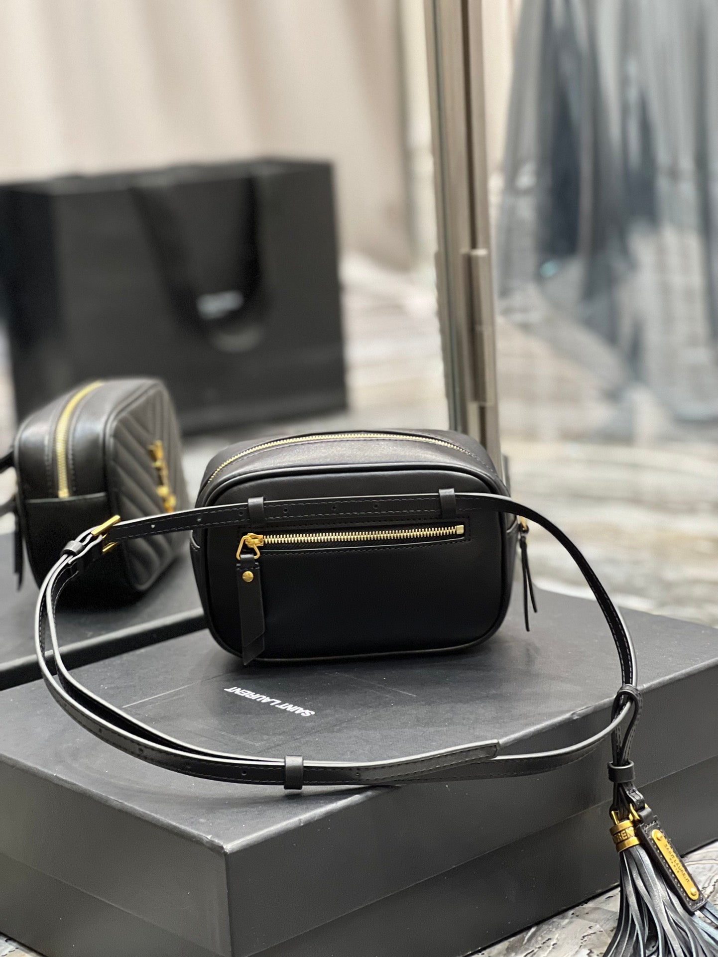 GLAMI Lou Belt Bag Black In MatelassÃƒÂ© Gold Toned Hardware For Women 6.1in/15cm YSL 614031DV7071000